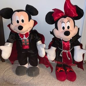 Disney Mickey and Minnie Mouse Door Greeters Halloween Vampires set of 2 NWOT